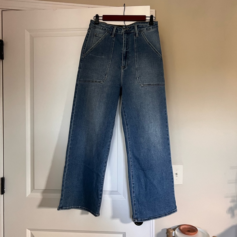 Just Black Denim wide leg cropped jeans in size 29